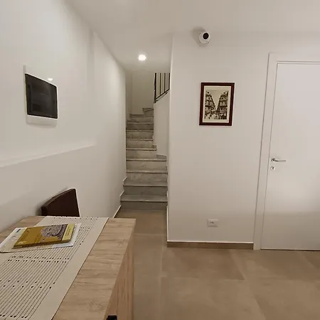 Apartment Calderai 52